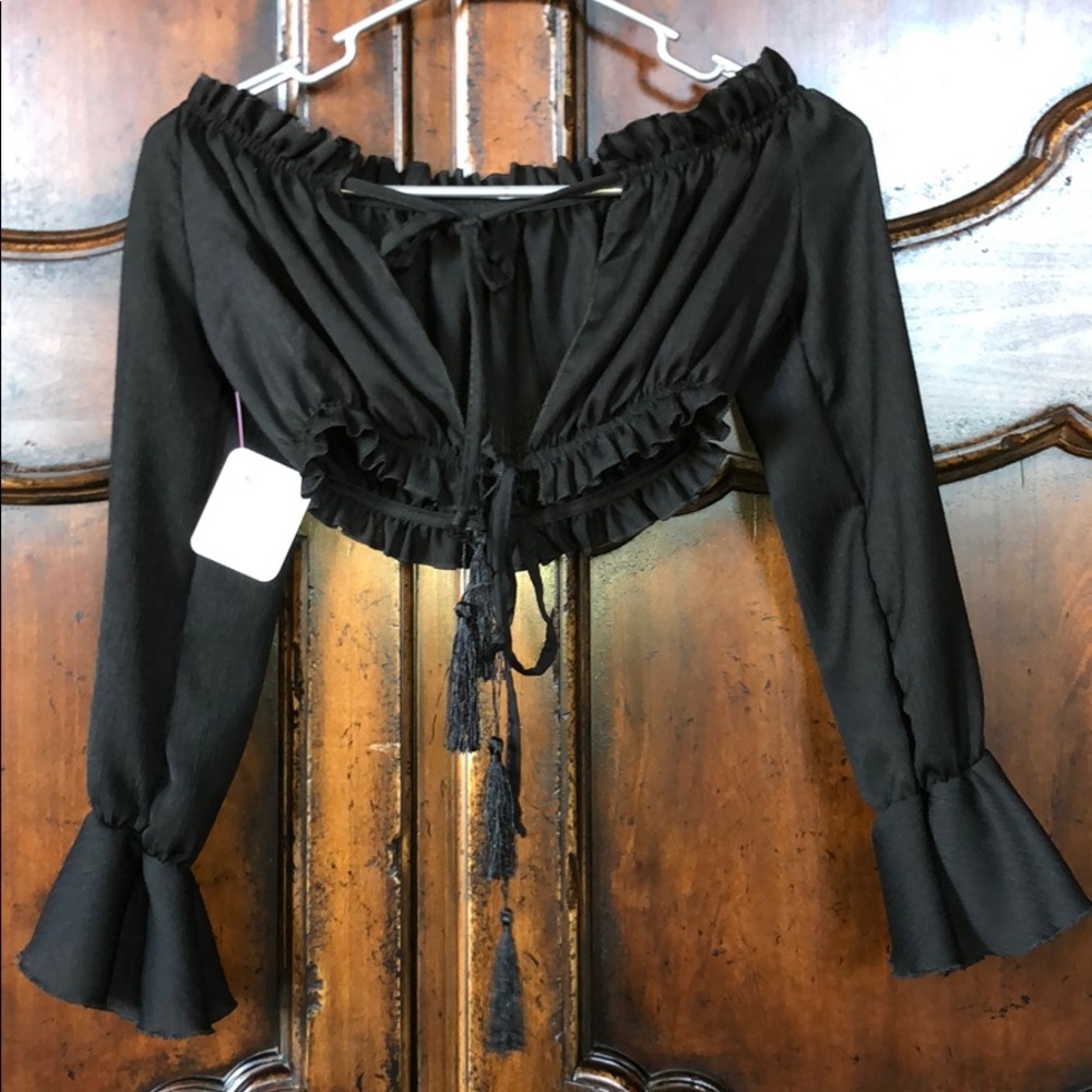 NWT black off the shoulder crop top